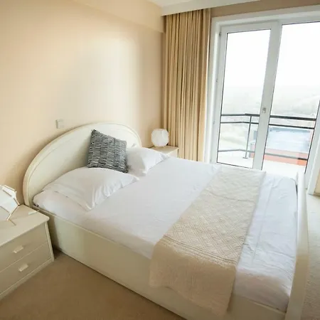 C227 Apartment